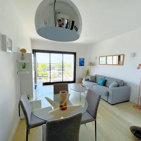 Apartment La Rade
