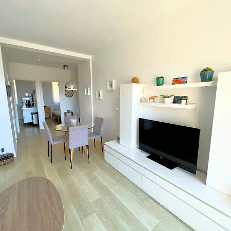 Apartment La Rade